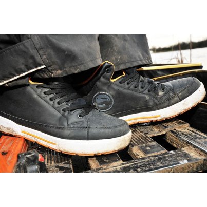 Guru Boty All Weather Mid black/white vel. 8 