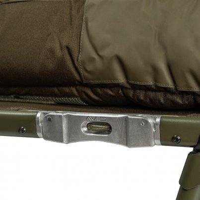 Avid Carp Lehátko se spacákem Benchmark Ultra Standard System