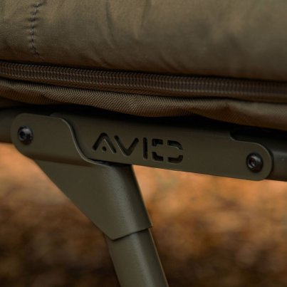 Avid Carp Lehátko se spacákem Revolve System