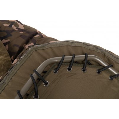 Fox Lehátko se spacákem Camolite Sleep System