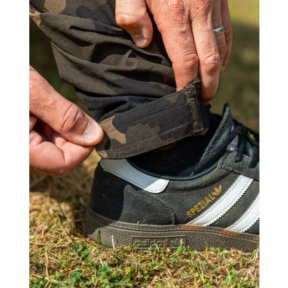 Korda Kalhoty Original Kombats Dark Kamo